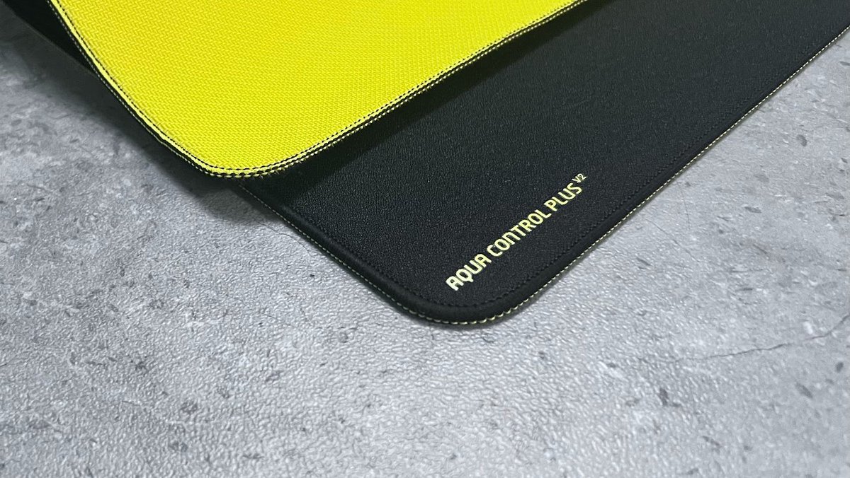 X-raypad Aqua Control Plus V2 感想まとめ 【変更点】 ・裏面ラバー