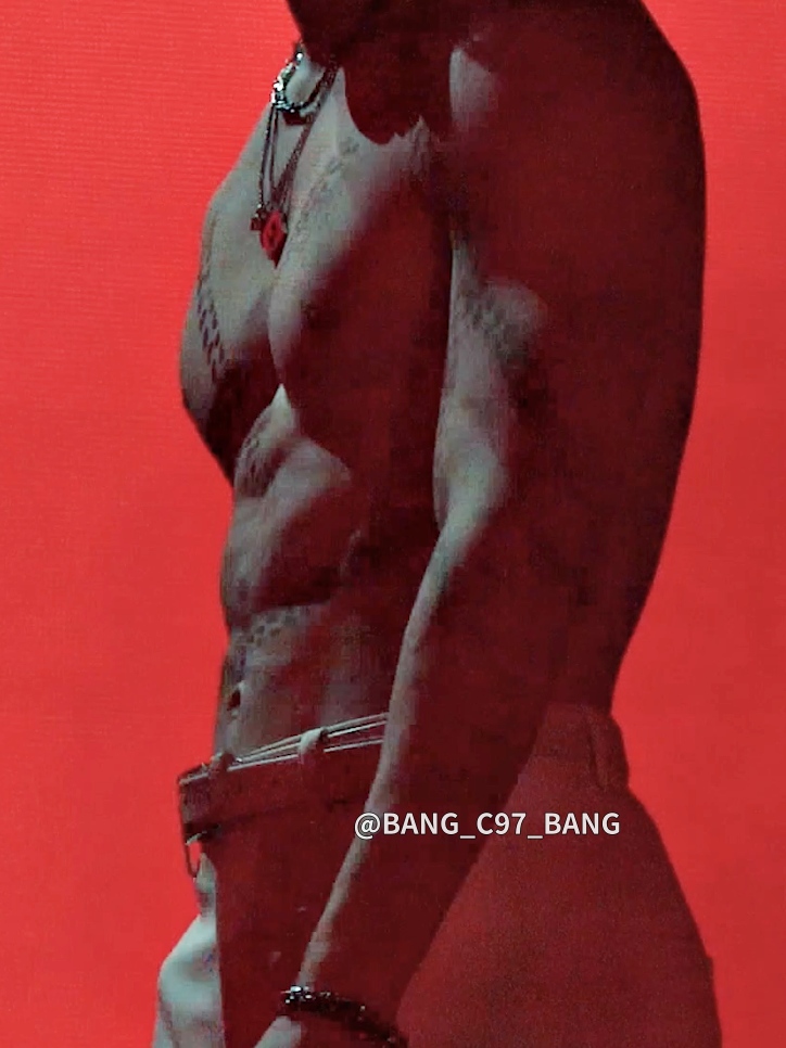 BANG_C97_BANG's tweet image. 아니 근데 진짜 방찬 몸이 진짜.. 진짜 어떻게 이래요?