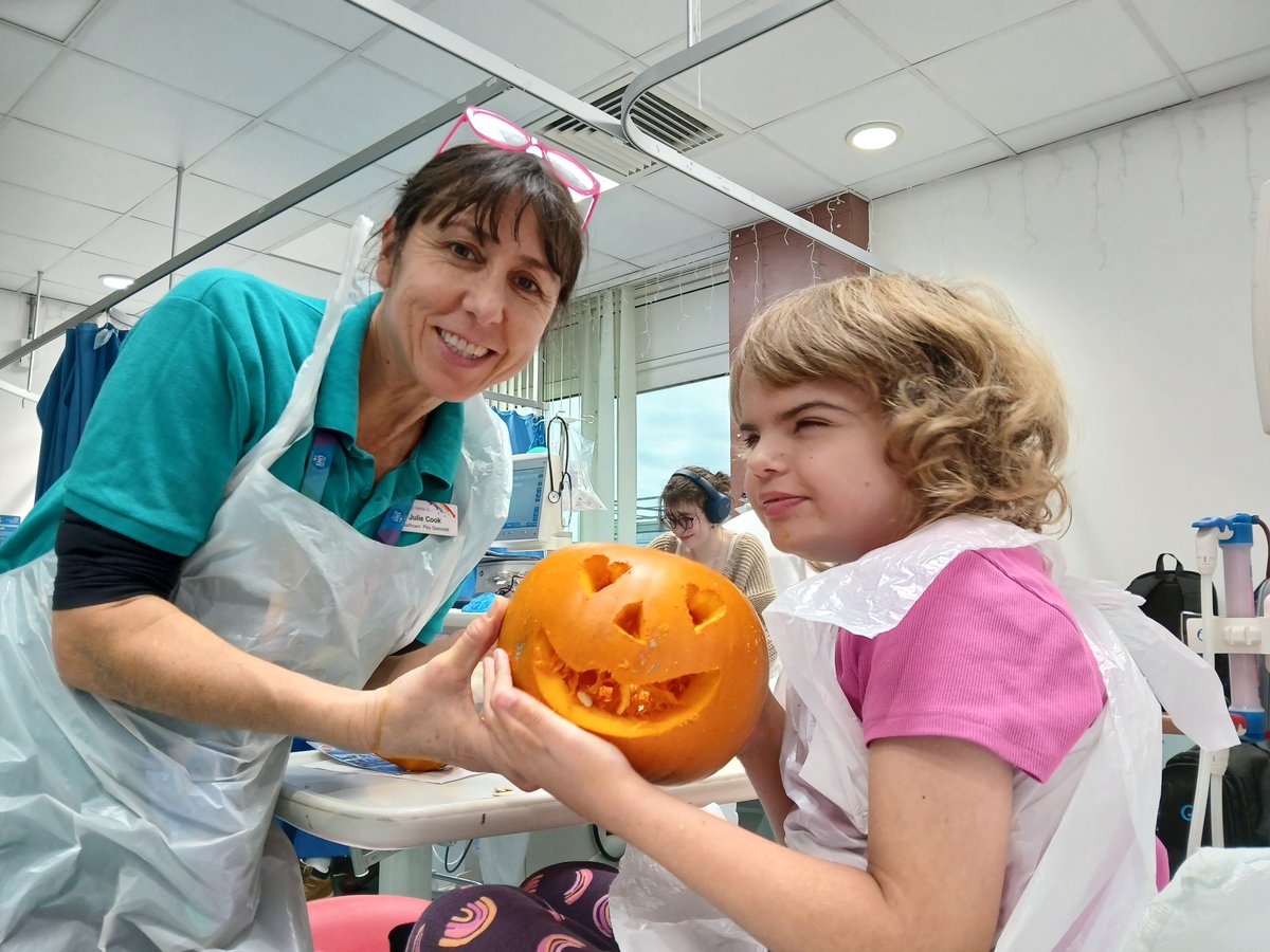 University Hospital Southampton π (@uhsft) on Twitter photo Halloween fun is in full swing at <a href="/SotonChildHosp/">Southampton Children's Hospital</a> ππ»
Our young patients have been busy carving pumpkins and creating spooky crafts with the help of our amazing Play Team.
π§΅(1/3) π Halloween fun is in full swing at <a href="/SotonChildHosp/">Southampton Children's Hospital</a> ππ»
Our young patients have been busy carving pumpkins and creating spooky crafts with the help of our amazing Play Team.
π§΅(1/3) π