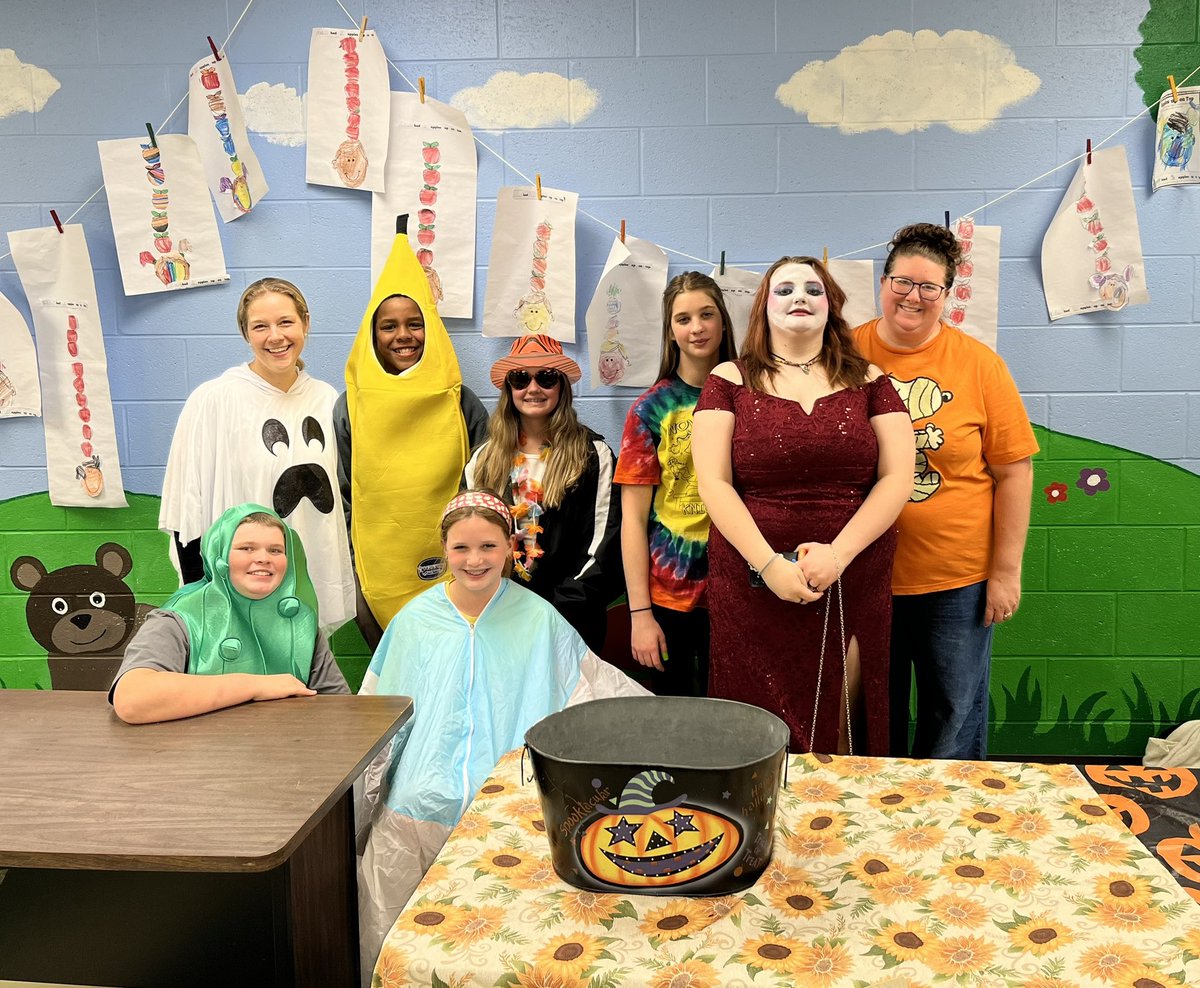 Happy Halloween from our JH Reading Competition Team! <a href="/MV_Knights/">Moshannon Valley SD</a>
