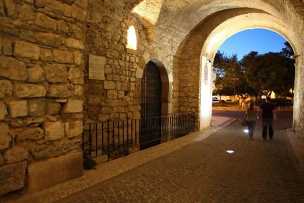 algarve_news's tweet image. Faro: accessible tourist circuit to be created in the historic area.
algarvedailynews.com/news/24409-far…
#Faro #disabledaccess #mobility #tourism #accessibletouristcircuit #Portugal #news #algarve #algarvedailynews #latestnews #algarvenews #localnews