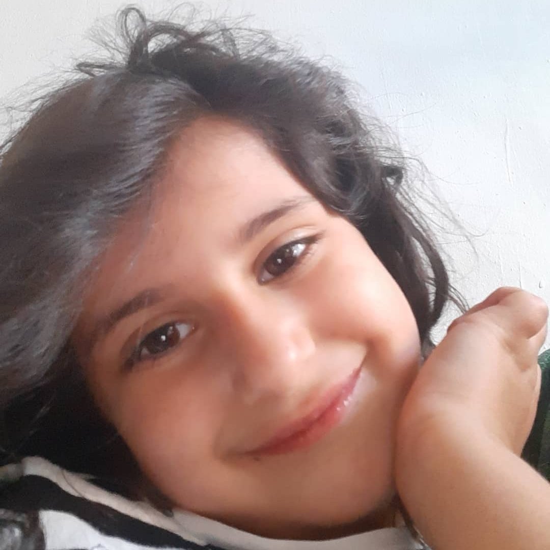 AbyarSelda's tweet photo. Can you come back again Doris, November is coming, again I should make birthday for you without you!! You are turning 10 my gorgeous angel, 10 and 10 and 10000 times I am missing you my smart beutiful beloved daughter 💔💔#rememberDoris https://t.co/ZAuZdGaeky