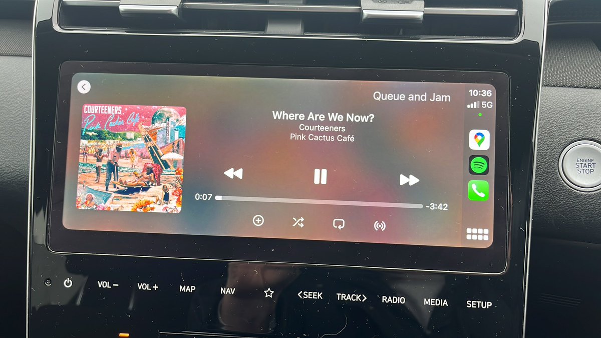 Little warm up songs in the car, getting ready for <a href="/thecourteeners/">Courteeners</a> gig tonight at the <a href="/PyramidParrHall/">Pyramid & Parr Hall</a> 💪💪💪💪🕺🎸🎹🎵