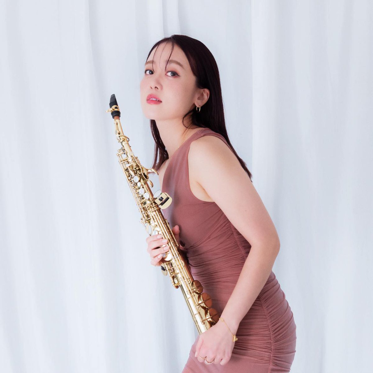 hiradospree's tweet photo. 💿☝️ New Release!!!!!! 情報解禁 ✨
2024.12.04 Release!

Yusuke Hirado🎹 feat. Ami Nakazono🎷
「Forest of Black c/w Big Fortune」
「GENESIS RECORDINGS」第3弾

人気、実力を兼ね備える人気女性サックス奏者 
#中園亜美 を大胆にフィーチャー！

#平戸祐介 @aminakazono @vaa_official https://t.co/m3LHuDAAmN