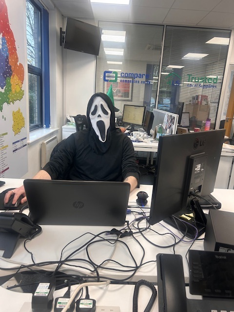 leads2trade's tweet photo. Happy Halloween from us all here at Leads 2 Trade!🎃

We have been getting into the Halloween spirit this week with the team dressing up and enjoying a hauntingly good buffet 💀 https://t.co/za9iFmERmA
