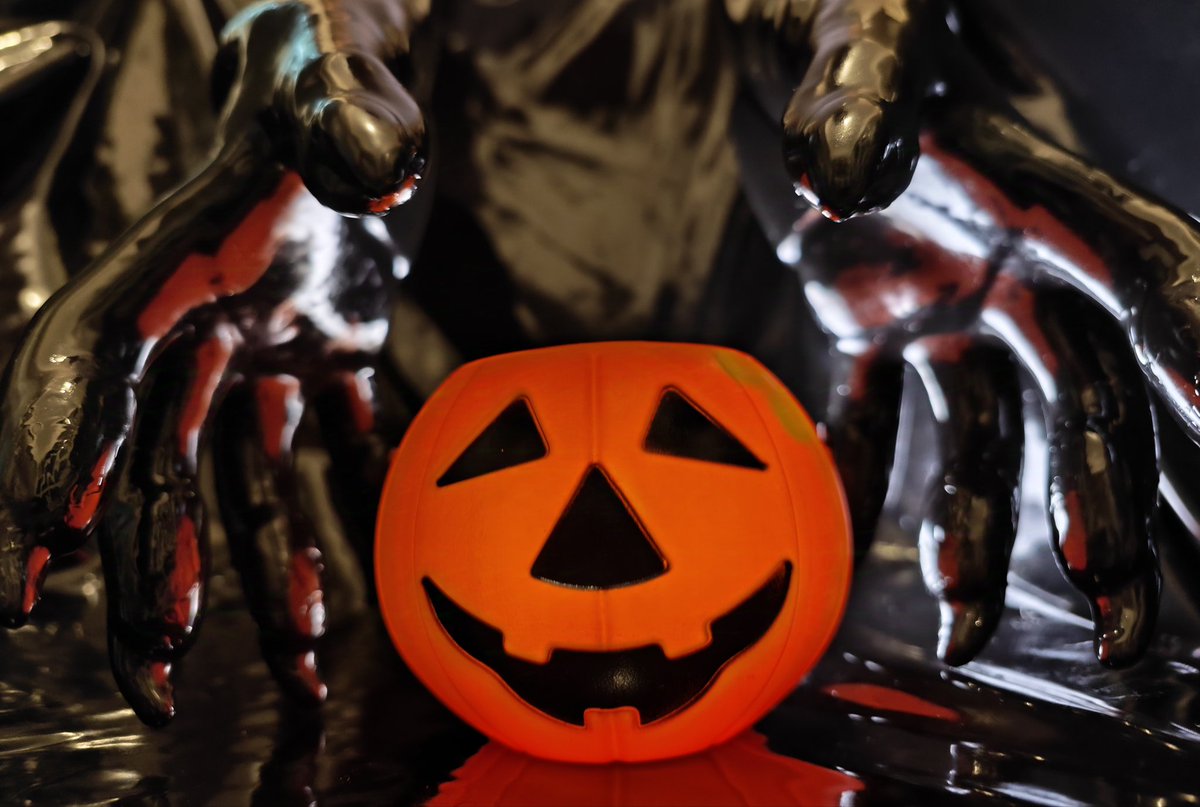 ~Maxwell tweet media