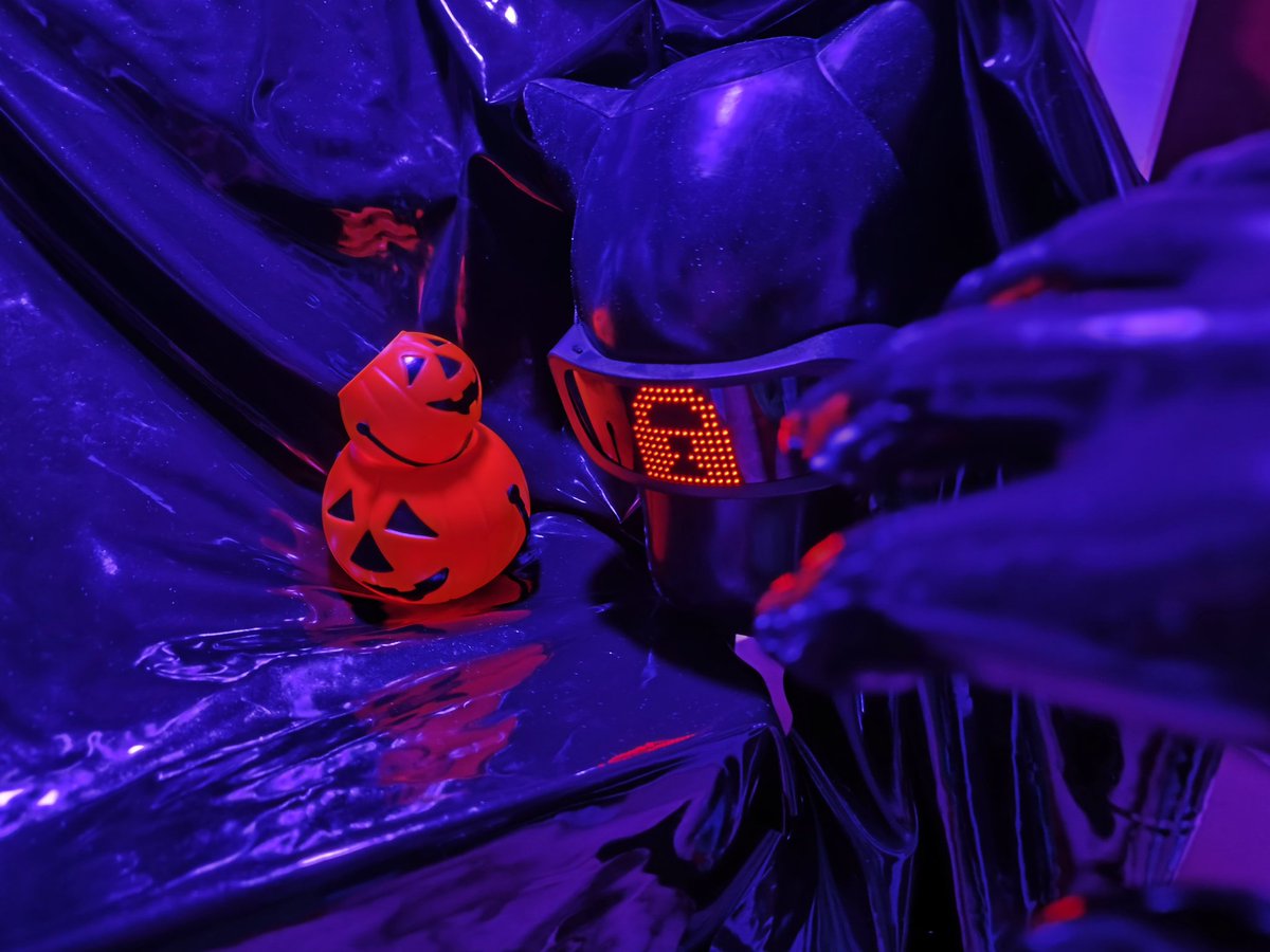 ~Maxwell tweet media