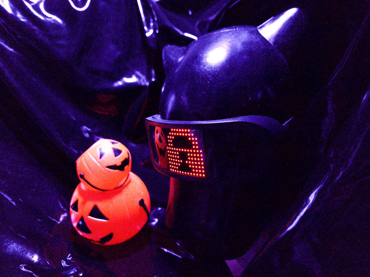 ~Maxwell tweet media