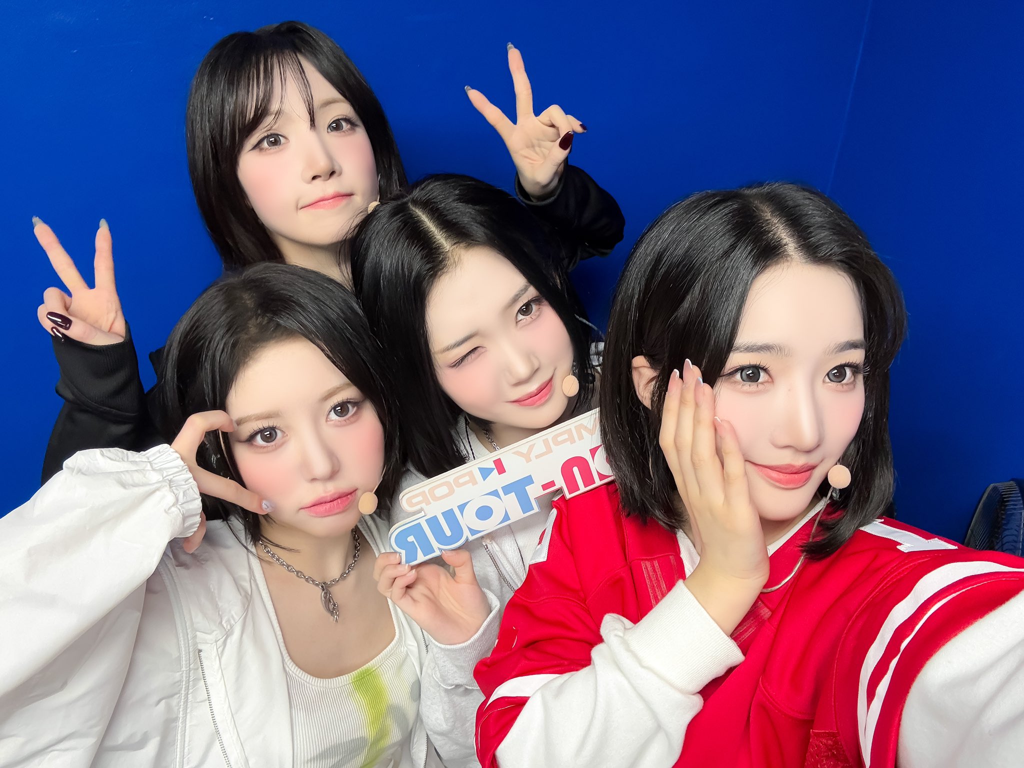 GbNru46aUAANw8X?format=jpg&name=large