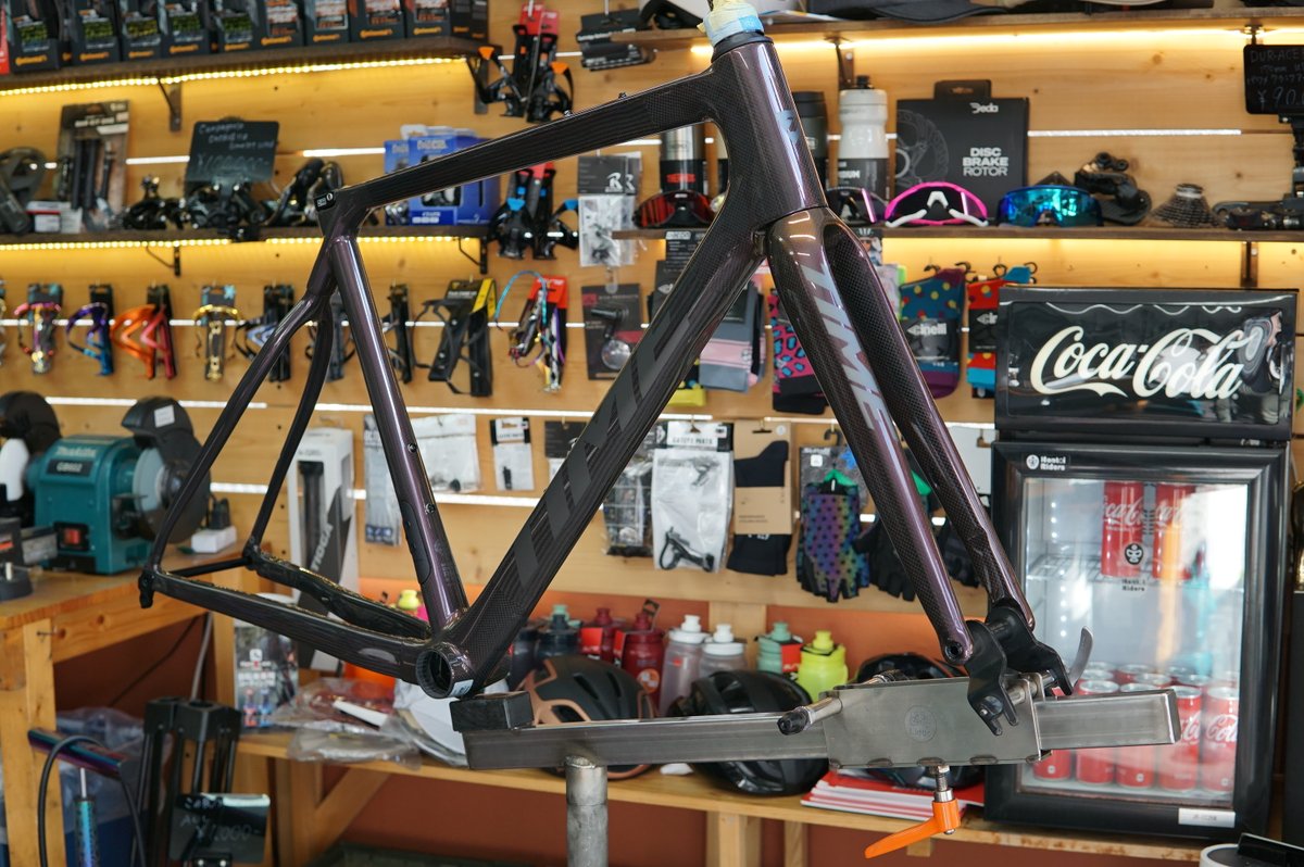 Limbo_cycling's tweet photo. ALPE D'HUEZ X Msize frameset 入荷しました。
Limboストック品です。

身長175-183cm前後の方向けサイズです。

￥671,000(税込)

組立・フレーム組み換えなどご相談お待ちしております！

https://t.co/nVR7XE0Cou

#timecycling #ロードバイク