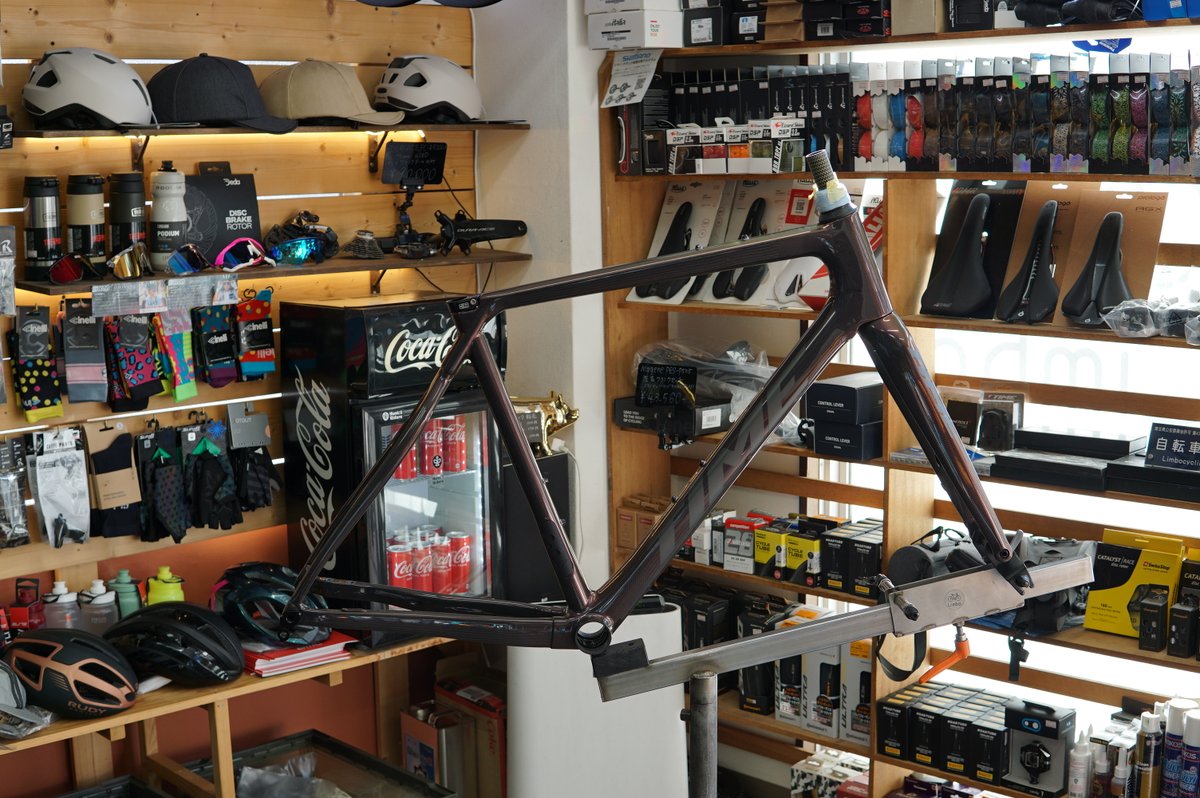 Limbo_cycling's tweet photo. ALPE D'HUEZ X Msize frameset 入荷しました。
Limboストック品です。

身長175-183cm前後の方向けサイズです。

￥671,000(税込)

組立・フレーム組み換えなどご相談お待ちしております！

https://t.co/nVR7XE0Cou

#timecycling #ロードバイク