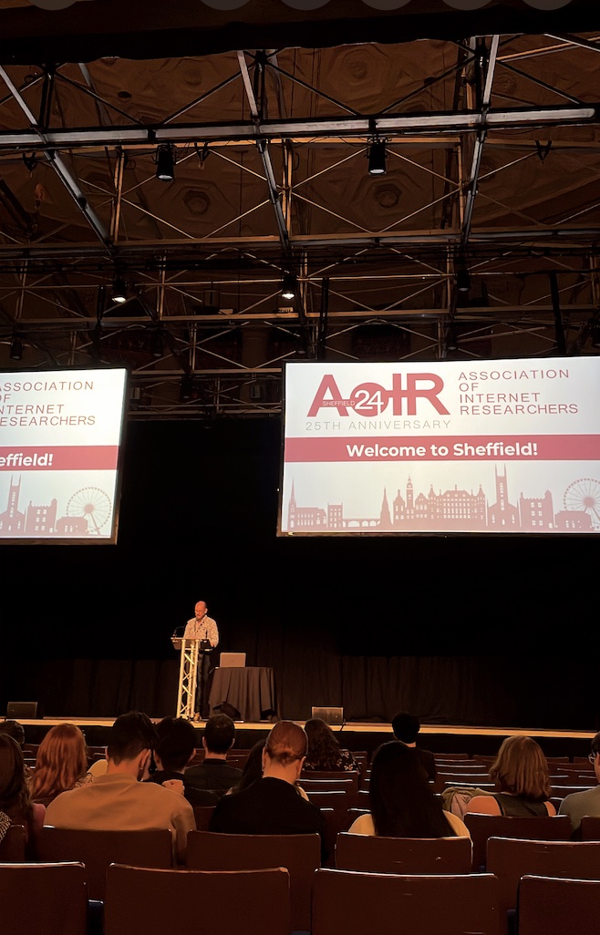 Took part in some incredible #AOIR2024 workshops and talks yesterday by Platform Governance Archive. It is also true that this conference is super friendly and welcoming! 

Snapshot from Nik John's <a href="/AoIR_org/">AoIR ➡️ 🐘 @AoIR@aoir.social</a> opening talk from the plenary last night 

<a href="/UoW_CAMRI/">CAMRI Media Research</a> <a href="/UoW_GradSchool/">UoW Graduate School</a>