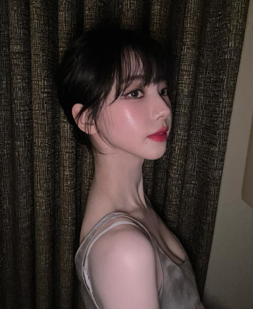 hourlykrn's tweet image. 