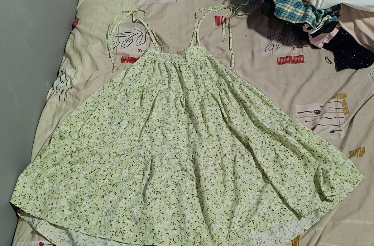 clothes_storenp's tweet photo. ใส่เป็นสายเดี่ยว หรือใส่เป็นเอี๊ยมก็ได้นะคะ สามารถปรับระดับตร��ไหล่ได้ค่ะ อก32-36 ยาว31 
🛒79บาท
🛍️ค่าส่ง30บาท
#ส่งต่อเสื้อผ้ามือสอง #ส่งต่อเสื้อผ้ามือ2 #เสื้อมือสอง #เสื้อมือ2 #เสื้อมือสองราคาถูก #โล้ะตู้เสื้อผ้า #โล๊ะเสื้อผ้า  #เสื้อผ้าราคาเบาๆ #เสื้อผ้ามือสอง #ชุดเดรส https://t.co/I7WB499Lg0