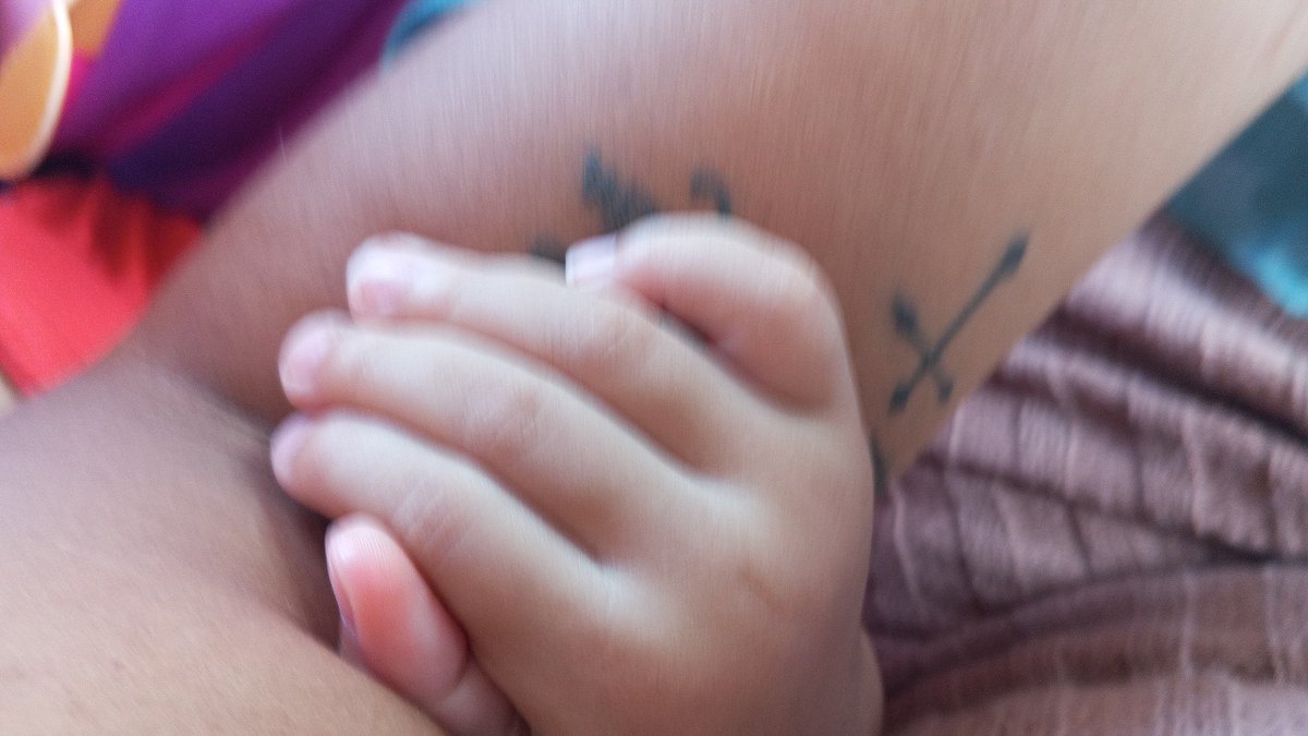 Esse afeto é o que me mantém de pé, amor verdadeiro minha Antonella 🩷.