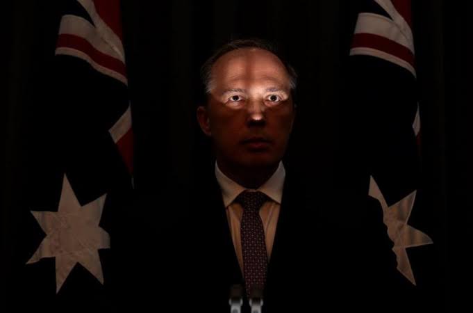pixel_hotaru's tweet photo. @tara_atrandom Reminds me of this picture of Peter Dutton or as we call him "minister potato head" https://t.co/MmYhBkGM6r