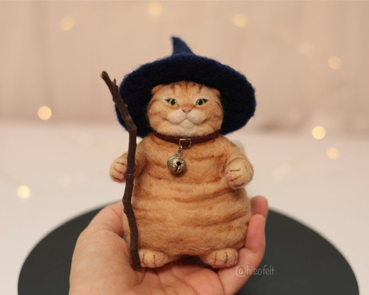 요즘 밈으로 자주 보는 Cat Wizard🧡를 니들펠트로 만들었습니다🎃🖤 귀여워....🧡