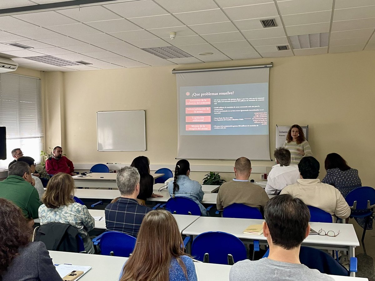 DEGREN PLUS (@degren_eu) on Twitter photo Seguimos con la presentación de Bioecomatter, bio-mortero ligero y sostenible, por Lorena Rodríguez de <a href="/360Cambio/">360 Soluciones Cambio Climático</a> Seguimos con la presentación de Bioecomatter, bio-mortero ligero y sostenible, por Lorena Rodríguez de <a href="/360Cambio/">360 Soluciones Cambio Climático</a>