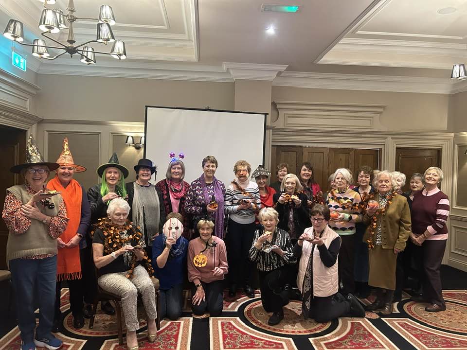 Happy Halloween from the wonderful Inchiquinn Ladies Probus who hosted their Halloween Party with us this morning! 🎃👻
#halloween #halloweencostume #happyhalloween #halloweenparty #templegatehotel