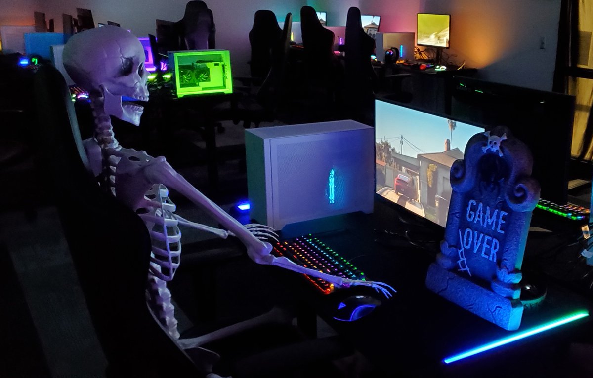 Esports player putting in long hours - maybe too many?