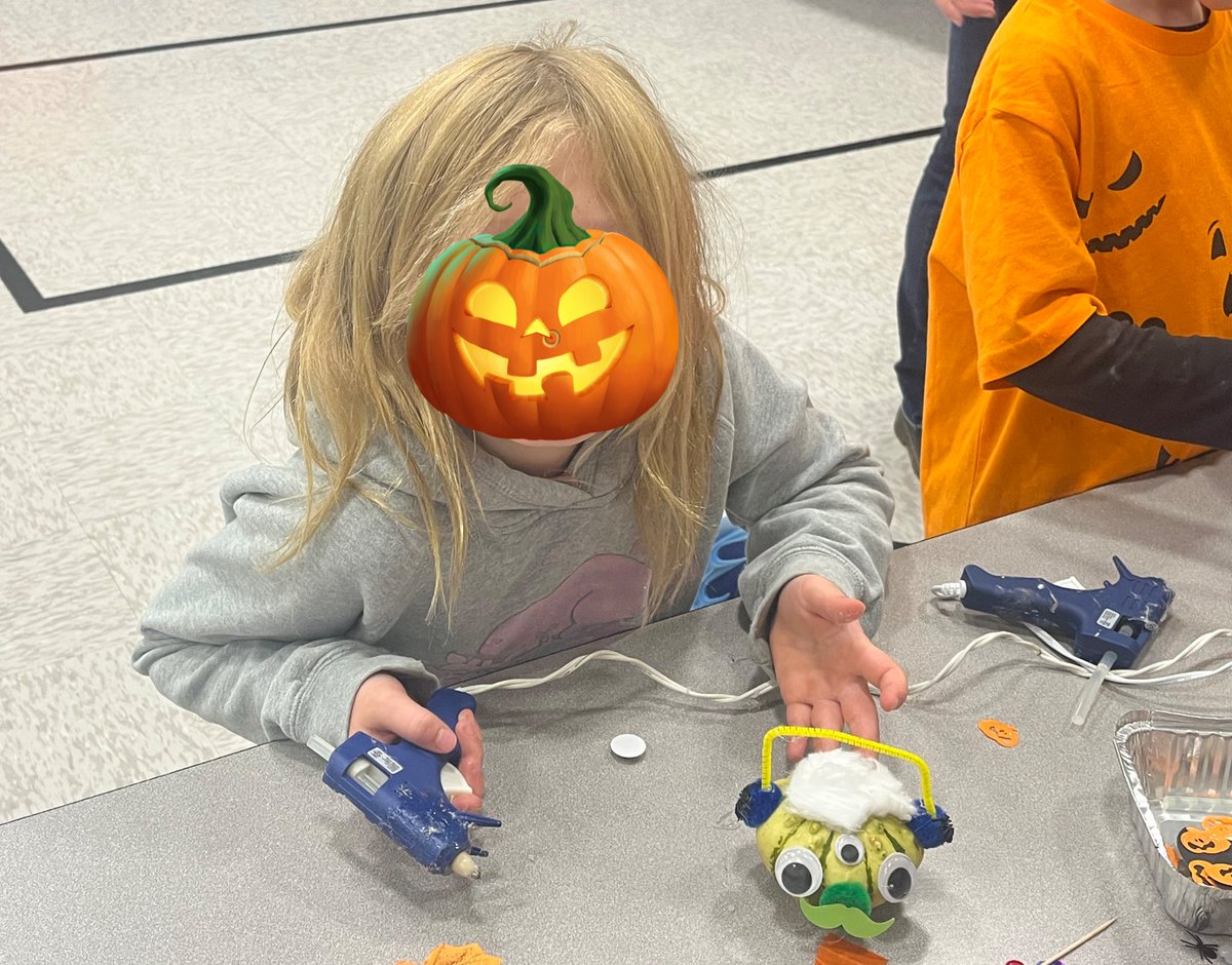 Rebecca Alves tweet media