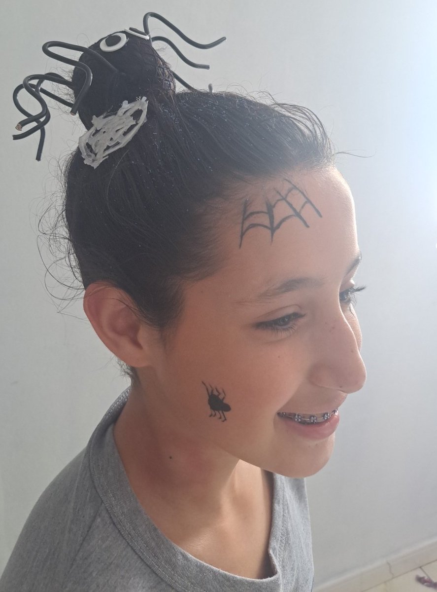 _kikiliz_'s tweet image. Mandei muito bem na mordida de aranha 😄