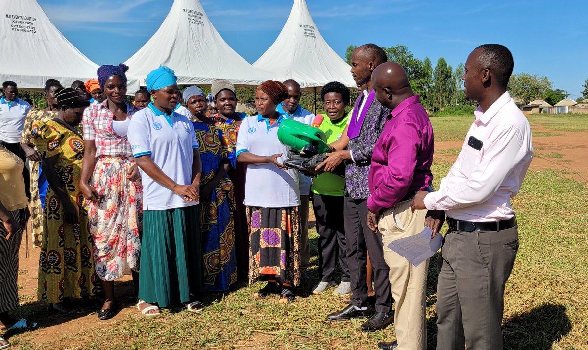 NARO_MUZARDI's tweet photo. Highlights of the Diversity seed Fair in Kamira #qualityseed from #localseed that is drought tolerant.. Thus food security @FAOUganda @BarbaraZawedde @narouganda @MAAIF_Uganda https://t.co/OiqmBT2QIH