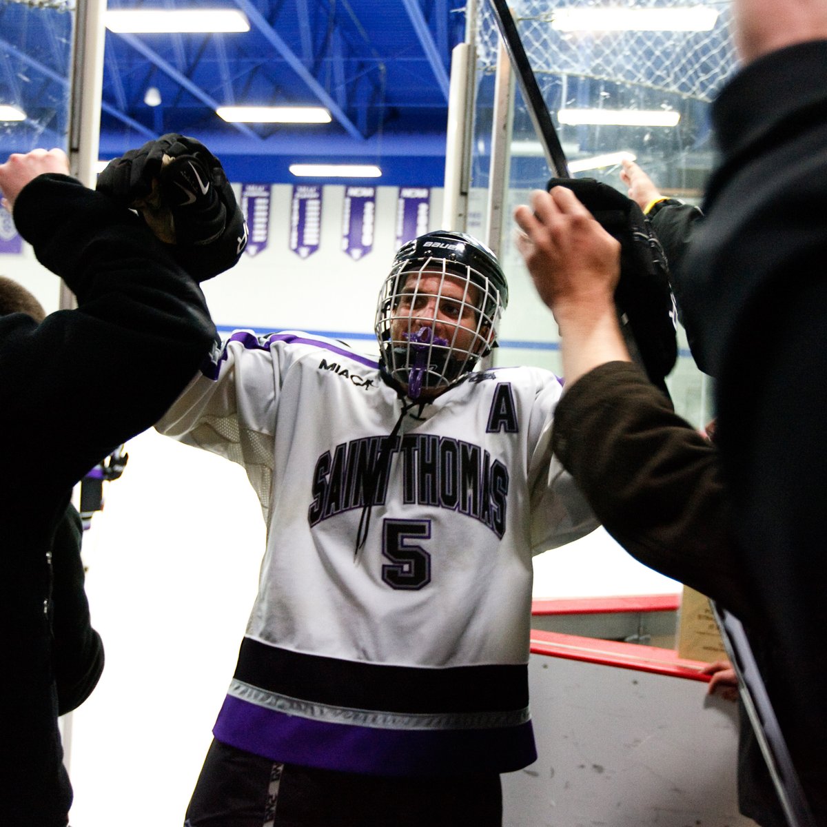 St. Thomas Men’s Hockey tweet media