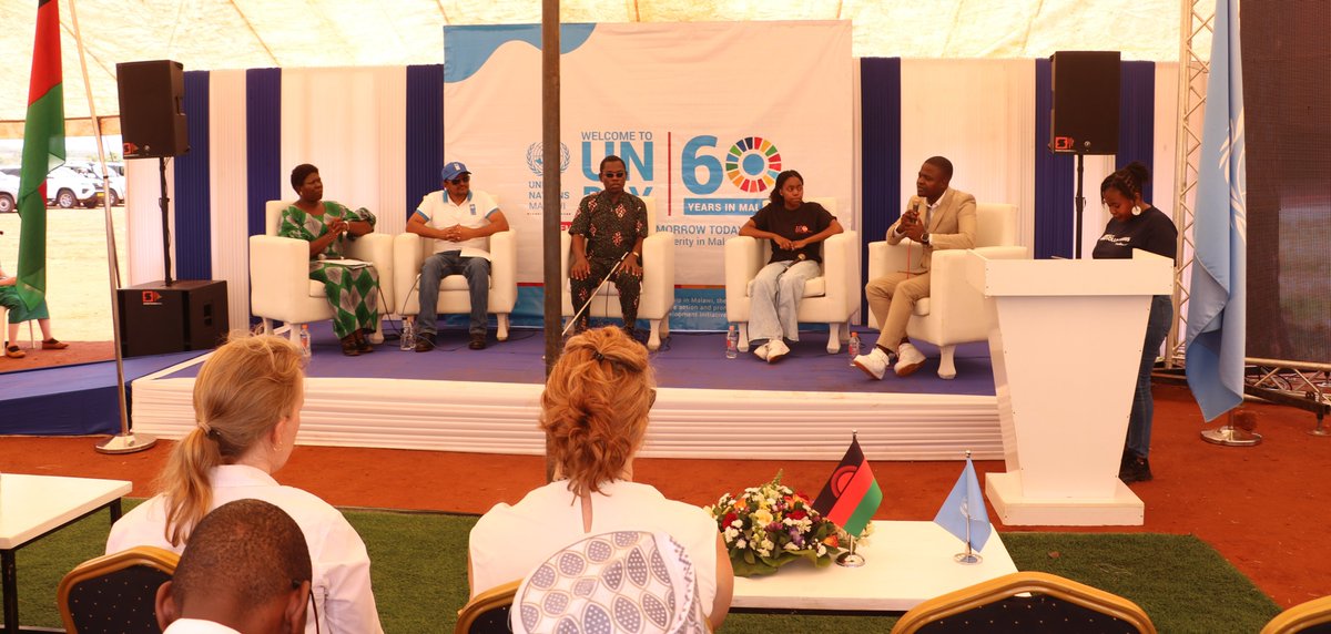UNMalawi's tweet photo. “Building Tomorrow Today” means empowering youth in climate resilience and sustainable prosperity 🌞we did just that with our intergenerational dialogue on climate action at #UNDay2024. Youth voices are driving the vision for Malawi’s future! #YouthEmpowerment #UNat60inMalawi https://t.co/AQ65SreCbA
