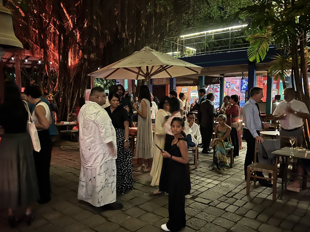 Katharina Wieser (@ambwieserindia) on Twitter photo 🇦🇹🤝🇱🇰Such an honour to celebrate 70 years of bilateral relations and the 🇦🇹National Day 2024 in Colombo with Foreign Sec. <a href="/AWijewardane/">Aruni Wijewardane</a> - the cultural performance ‚Orlando Trip‘ by foxonice.com was followed by a reception in the lovely #Barefoot Gallery! 🇦🇹🤝🇱🇰Such an honour to celebrate 70 years of bilateral relations and the 🇦🇹National Day 2024 in Colombo with Foreign Sec. <a href="/AWijewardane/">Aruni Wijewardane</a> - the cultural performance ‚Orlando Trip‘ by foxonice.com was followed by a reception in the lovely #Barefoot Gallery!