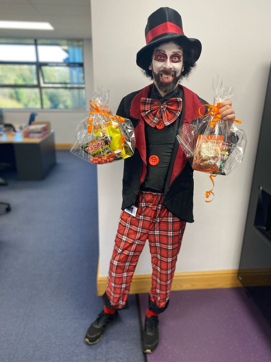 Northgate_IS's tweet photo. 🎃Our Halloween Day was a frightful success! From eerie costumes to creative crafts and tasty treats, we made sure to embrace the Halloween spirit.

For all the trick-or-treaters out there, stay safe and have a spooktacular Halloween!🎃 https://t.co/2dv6w6UlRJ