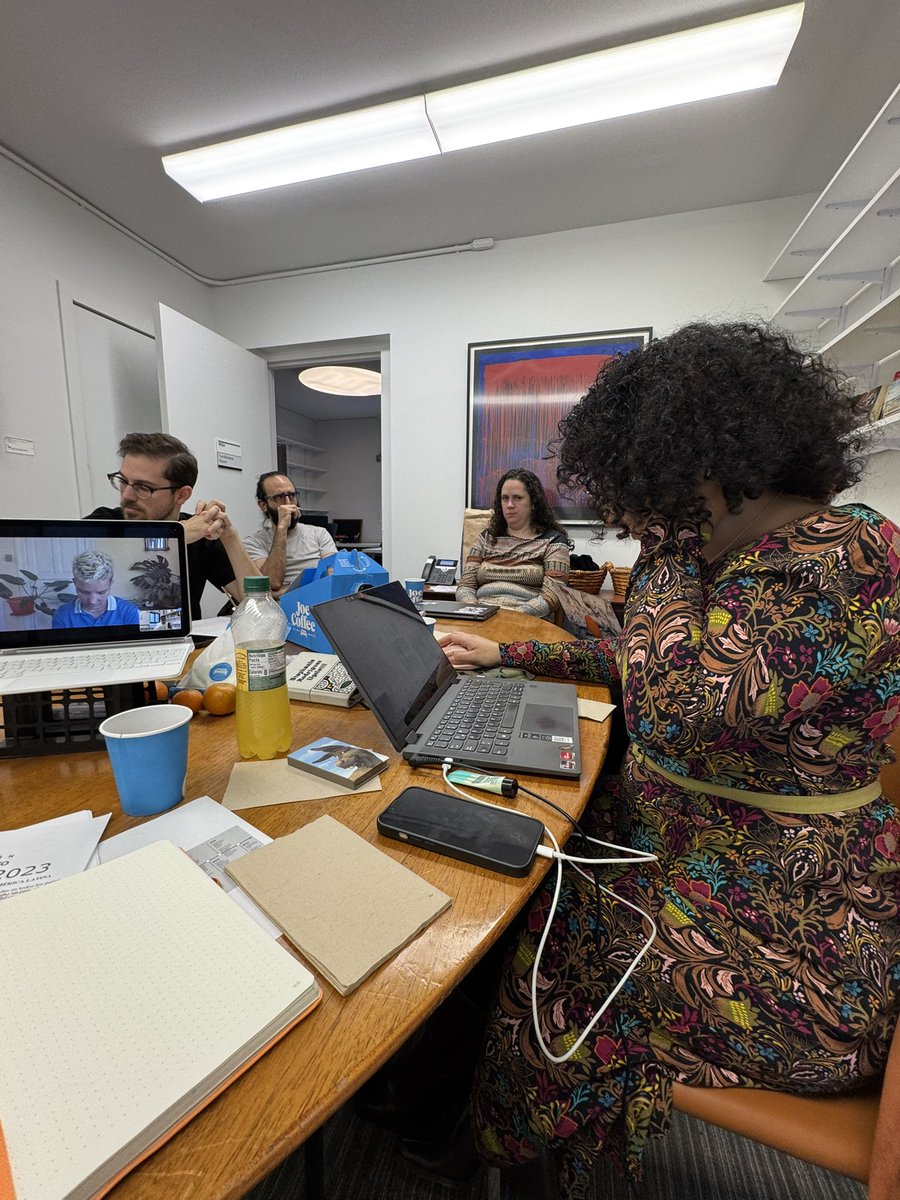 JaneyProgram's tweet image. This week in the Janey Workshop, Daniel Fermín (Politics) presented his work on Democratic Erosion through Elite Conflict: Lessons from Venezuela’s Bolivarian Revolution 🇻🇪