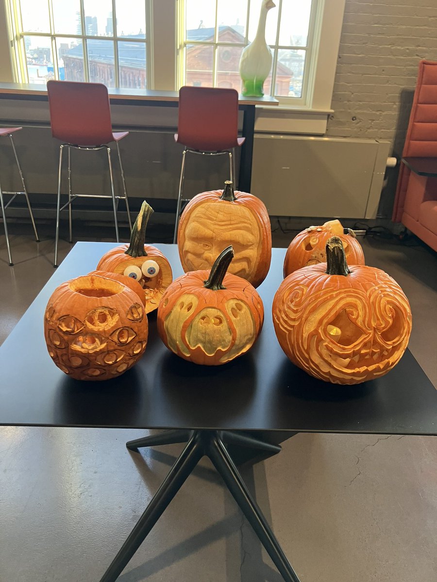 styles321's tweet image. It’s Halloween! 🎃 #HappyHalloween