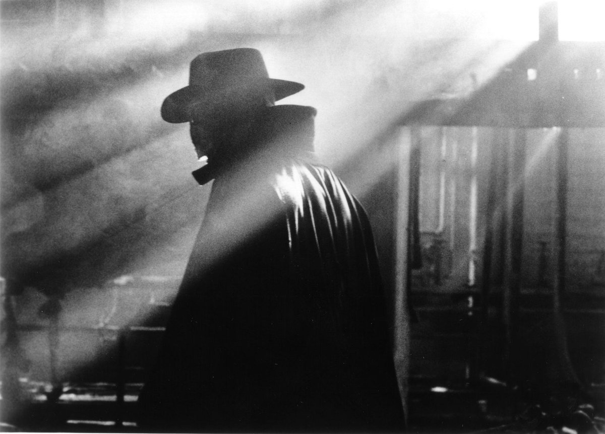 VHSdude's tweet photo. Have you ever watched Sam Raimi's #Darkman with the saturation turned down? Highly recommended. https://t.co/aZgB6bOUoI