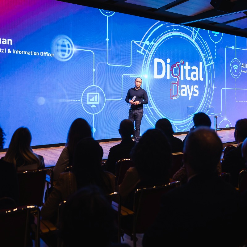 UniCreditEurope's tweet photo. Last week, we hosted our 2-day #DigitalDays event: more than 12,000 connections online and over 4,000 colleagues attended in person across 15 locations in 11 countries! A great opportunity to discover the technology behind our ambition to become the bank for Europe’s future