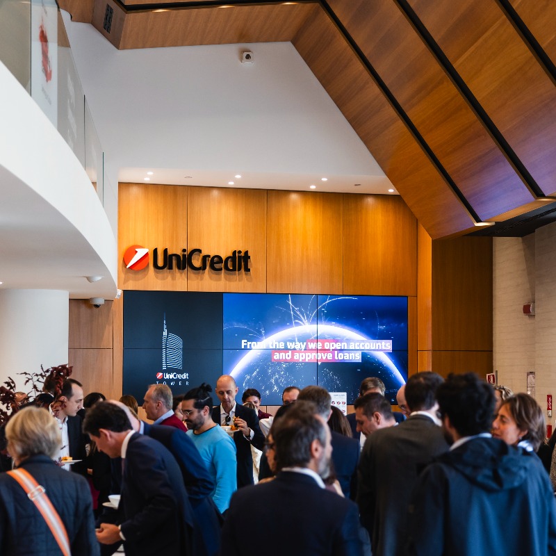 UniCreditEurope's tweet photo. Last week, we hosted our 2-day #DigitalDays event: more than 12,000 connections online and over 4,000 colleagues attended in person across 15 locations in 11 countries! A great opportunity to discover the technology behind our ambition to become the bank for Europe’s future