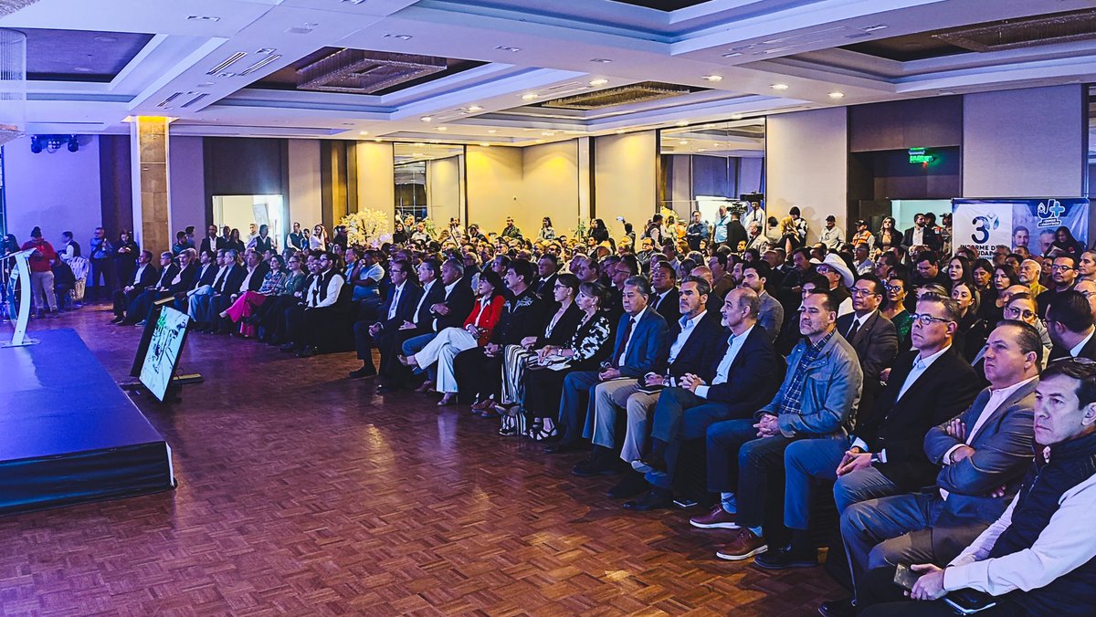 BoyanteDesign's tweet photo. 📸 ¡En plena acción! Estamos capturando cada detalle del 3er Informe de Actividades de la JMAS. Con nuestras cámaras 4K, todo queda registrado con la máxima calidad.

#ProducciónAudiovisual #JMAS #InformeDeActividades #BoyanteEnAcción https://t.co/Lf1ko4yw04
