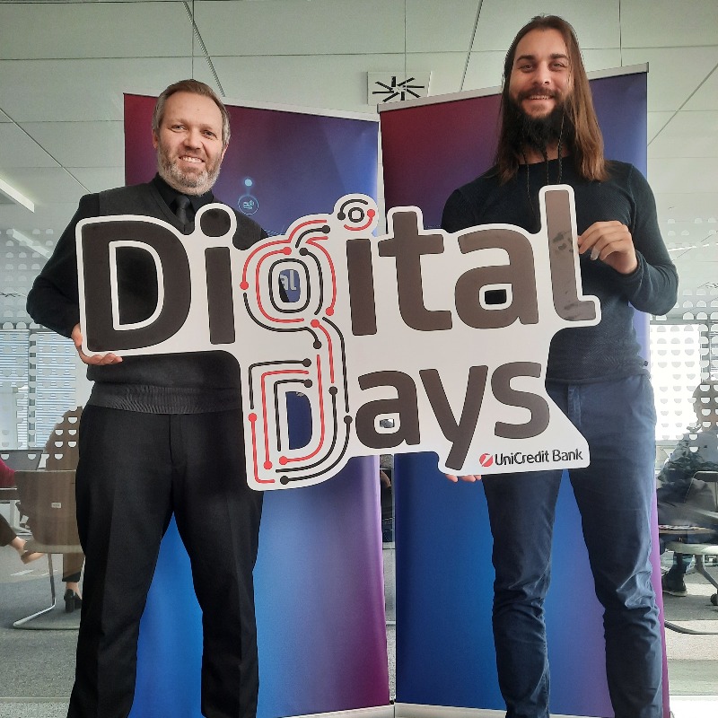 UniCreditEurope's tweet photo. Last week, we hosted our 2-day #DigitalDays event: more than 12,000 connections online and over 4,000 colleagues attended in person across 15 locations in 11 countries! A great opportunity to discover the technology behind our ambition to become the bank for Europe’s future