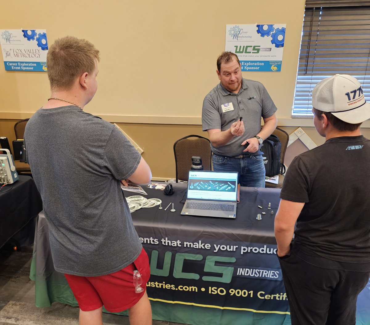 careerforcemn's tweet photo. Manufacturing Month in Minnesota wraps up today – but tons of career exploration and job search resources for this well-paying field live on!
https://t.co/Y6SYM9HD8f
#MNManufacturingMonth https://t.co/415afk8Srs