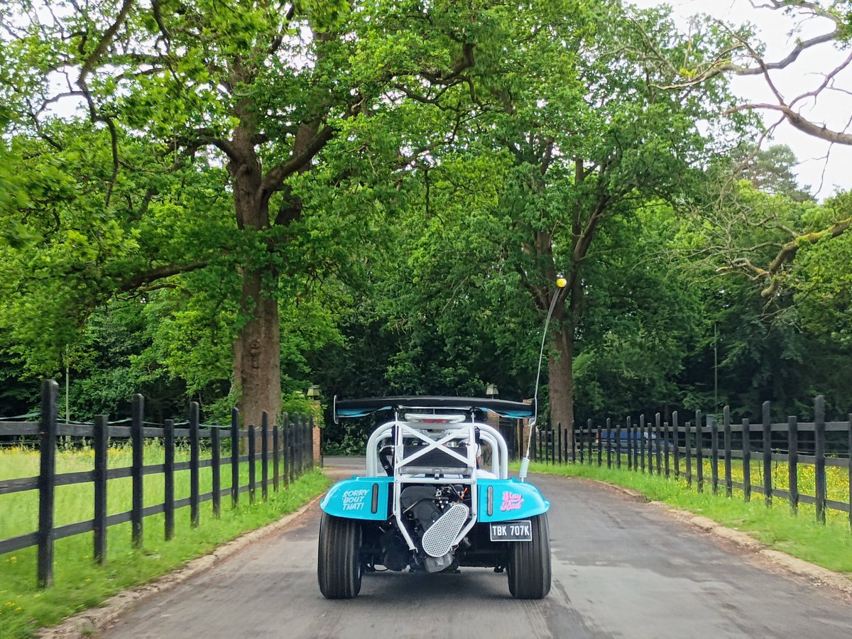 An appropriate ride fully in the #halloweenspirit for this year! #SurreyAutoWorks #VW Beach Buggy with Audi Engine 🚗💨

Happy Halloween Everyone!