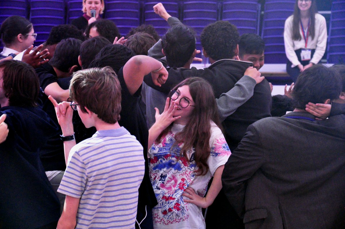 Benvenuti all’Opera - Welcome to Opera!

Following #WorldOperaDay2024 theme of ‘Welcome to Opera’, we hosted a Directing Masterclass with @allsaintsscrbck's budding opera makers!

#outreach #operacommunity #london