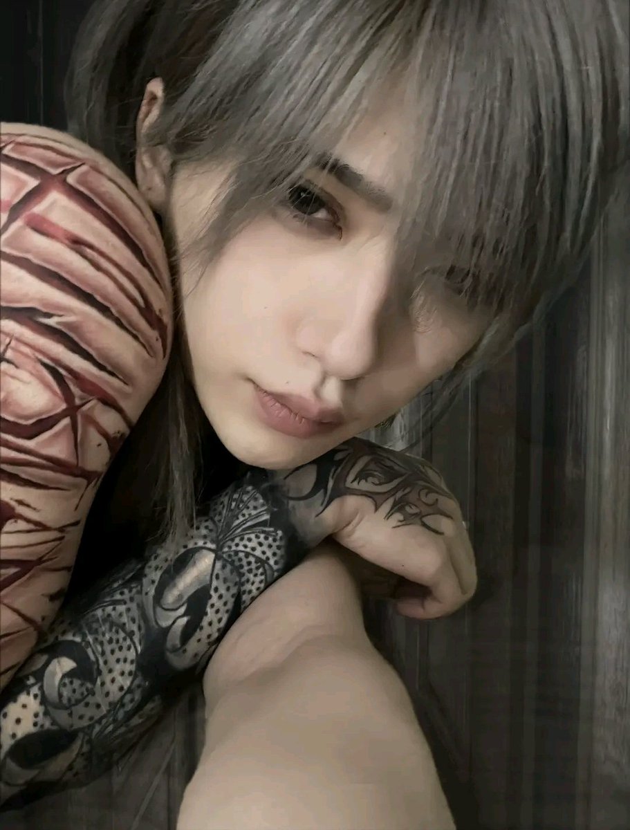 ncsstalgic's tweet image. ⠀⠀⠀⠀⠀⠀n͟c͟s͟s͟t͟a͟l͟g͟i͟c͟⠀post⠀—⠀♰⠀𓎆.⠀
⠀⠀⠀⠀⠀⠀You leave me high and dry
⠀⠀⠀⠀⠀⠀ A rush comes to my mind
⠀⠀⠀⠀⠀⠀Of blood you leave behind
⠀