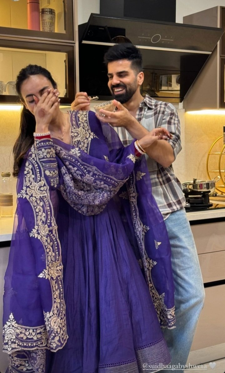 is_surbhi's tweet photo. ππ§Ώπ₯π₯
#Surmit #SurbhiJyoti #surmitkishaadi https://t.co/8ENb5BcN62