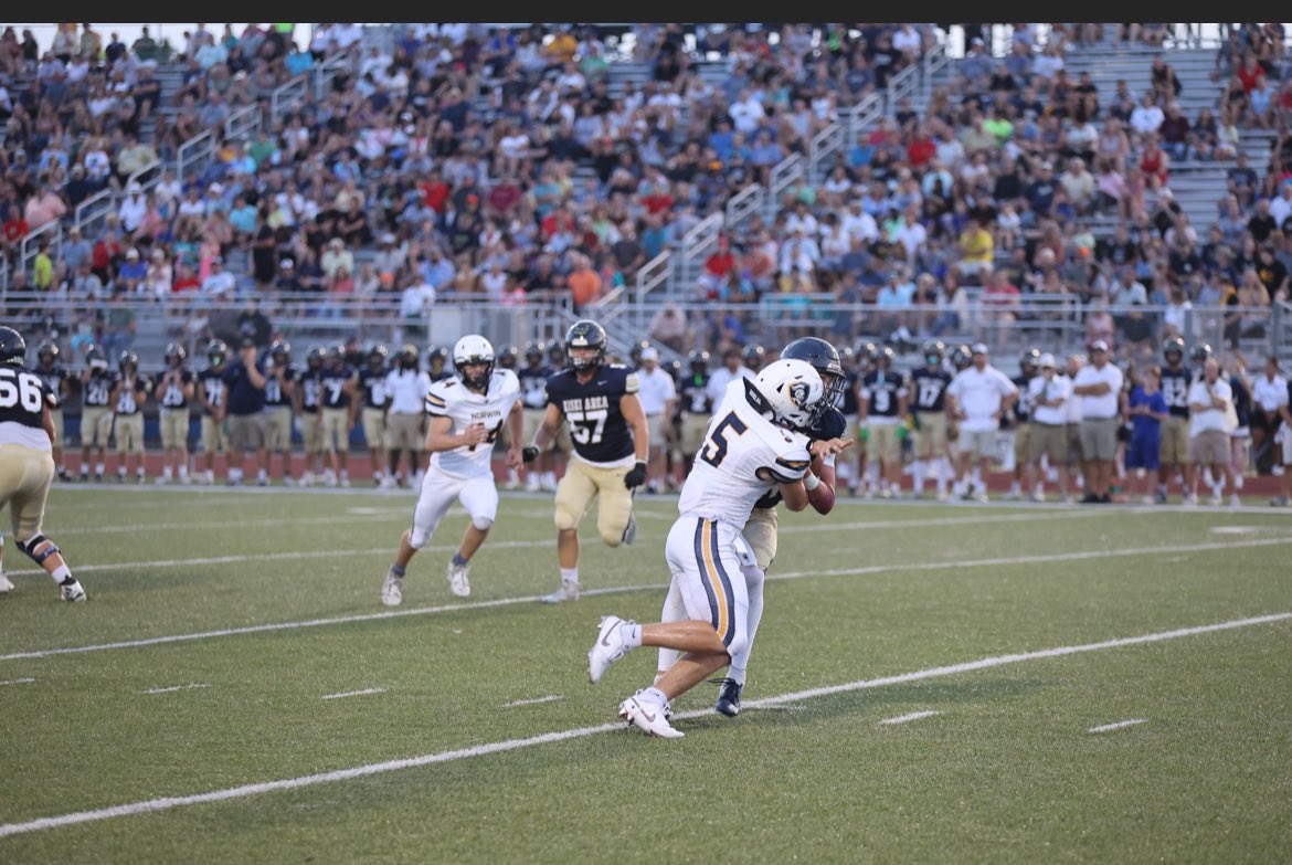 Josh Lenart (@josh_lenart) on Twitter photo 🚨JUNIOR YEAR FILM🚨
(missed 1 game due to injury)
-Norwin Highschool
-6’2-210
-LB/ATH
-Team Captain
-Head Coach:<a href="/CoachMBrown1/">Mike Brown</a>
JUNIOR FLIM- hudl.com/v/2Qb3UK
SOPHOMORE FILM- hudl.com/v/2MTx6t 🚨JUNIOR YEAR FILM🚨
(missed 1 game due to injury)
-Norwin Highschool
-6’2-210
-LB/ATH
-Team Captain
-Head Coach:<a href="/CoachMBrown1/">Mike Brown</a>
JUNIOR FLIM- hudl.com/v/2Qb3UK
SOPHOMORE FILM- hudl.com/v/2MTx6t