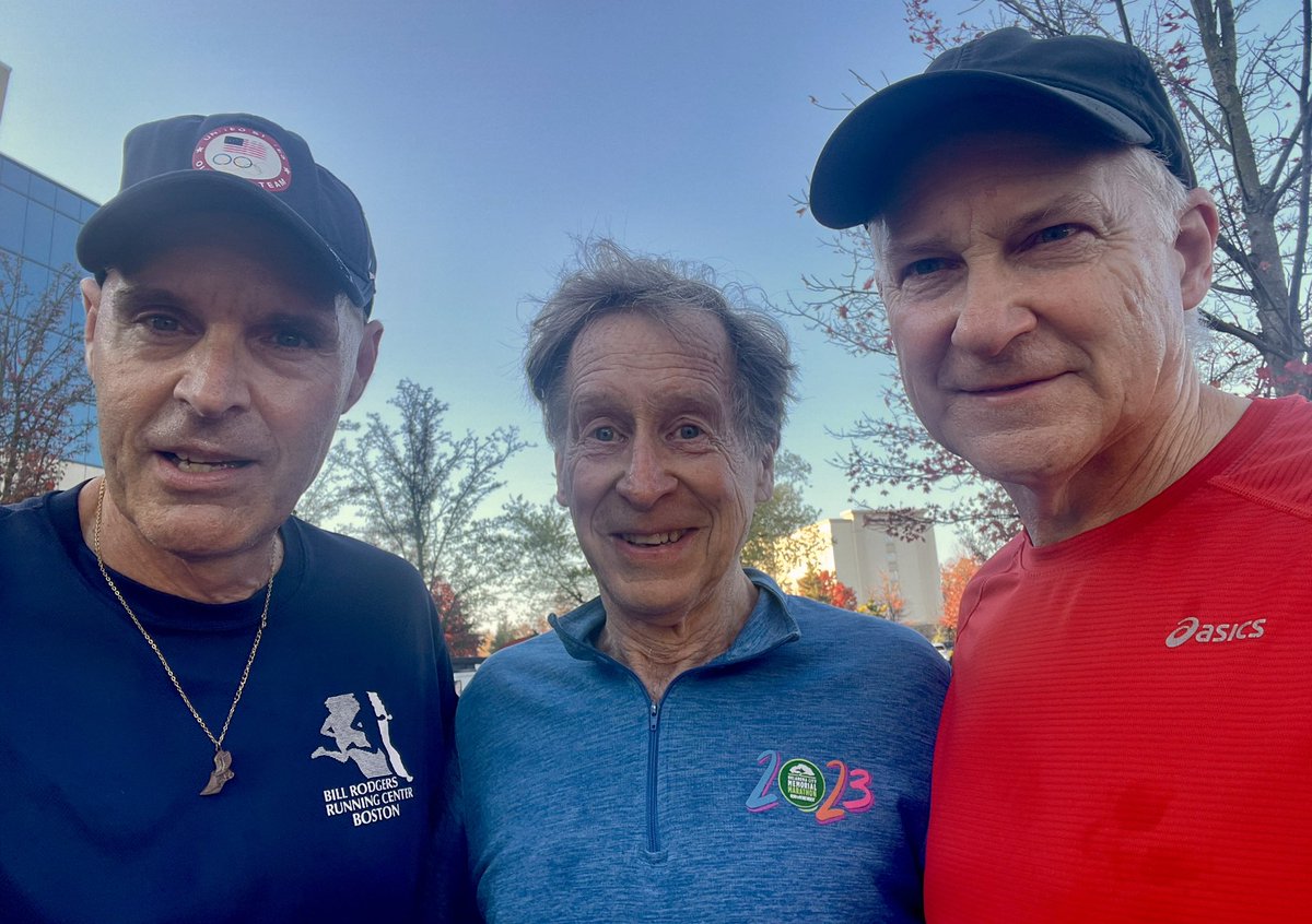 RunBlogRun's tweet photo. A Staten Island Morning Run With “The King Of The Roads” & The 3:49 Miler!
#jimspivey, #billrodgers, #jeffbenjamin, #statenislandrunningassociation, https://t.co/aanljw250h