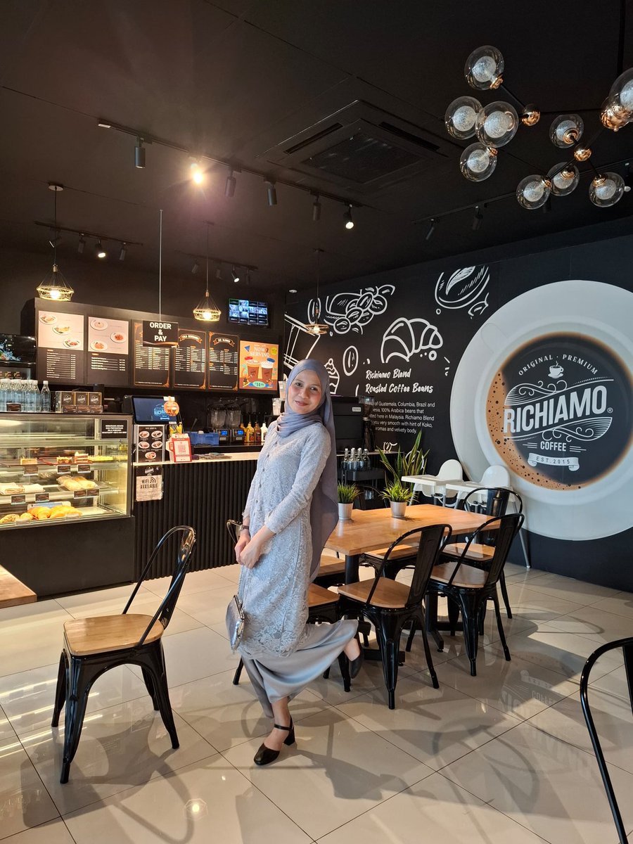 imsyara's tweet photo. BAPAK LAWA 😩 https://t.co/zW5o3O9LwB