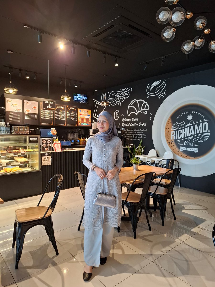 imsyara's tweet photo. BAPAK LAWA 😩 https://t.co/zW5o3O9LwB