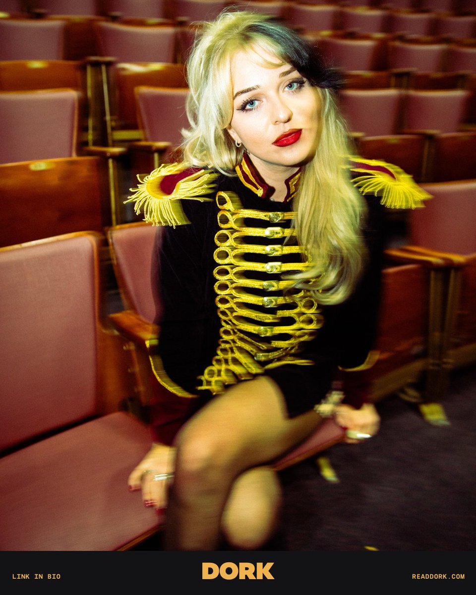 With multiple origin stories and a flair for the theatrical, quite possibly Britain's most intriguing new artist Luvcat discusses circus tales, Morticia Addams and her Halloween single 'Dinner @ Brasserie Zedel'.

Check out our latest Hype cover feature:
readdork.com/features/luvca…