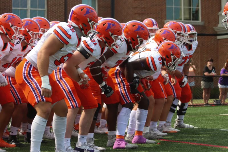 Coach_DeWall's tweet photo. Simplify the recruiting process:

Connect with our staff > honest assessment and fit > early read with Admissions > committable offer > join our Family and Championship Culture. #TheHobartWay https://t.co/3OREl8O0Q3