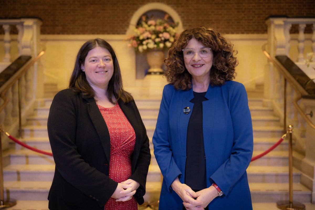 Diana Johnson DBE MP 🇬🇧🇺🇦🌈 (@dianajohnsonmp) on Twitter photo Our ambition over the next 10 years is clear:
1️⃣ Halve violence against women and girls
2️⃣ Halve knife crime
3️⃣ Strengthen neighbourhood policing
4️⃣ Restore confidence in forces
I spoke to <a href="/AssocPCCs/">Association of Police and Crime Commissioners</a> to set out our priorities to make this ambition a reality for communities. Our ambition over the next 10 years is clear:
1️⃣ Halve violence against women and girls
2️⃣ Halve knife crime
3️⃣ Strengthen neighbourhood policing
4️⃣ Restore confidence in forces
I spoke to <a href="/AssocPCCs/">Association of Police and Crime Commissioners</a> to set out our priorities to make this ambition a reality for communities.